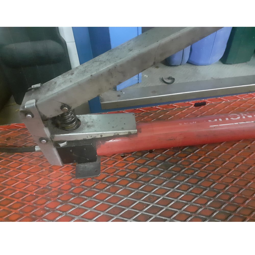 Dichtsatz für Pumpe (rot, rund) an GRAZIA SM 4-5 Hebebühne