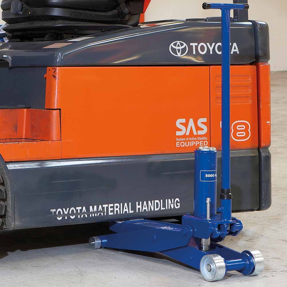 FJ40 » AC/Hydraulik » 4 t Tragkraft » Für Gabelstapler & Landmaschinen