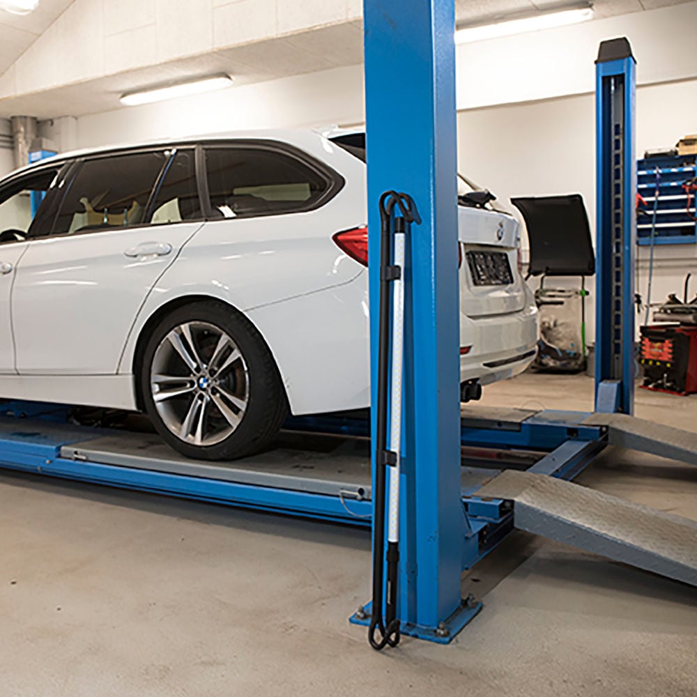 LINE LIGHT BONNET C+R Motorraumleuchte und Arbeitsleuchte mit 1400 Lumen
