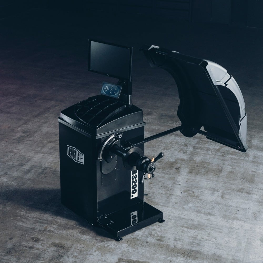 TRUSTERS LIBRA3200 - Auswuchtmaschine 10'' bis 28'' mit Sonar