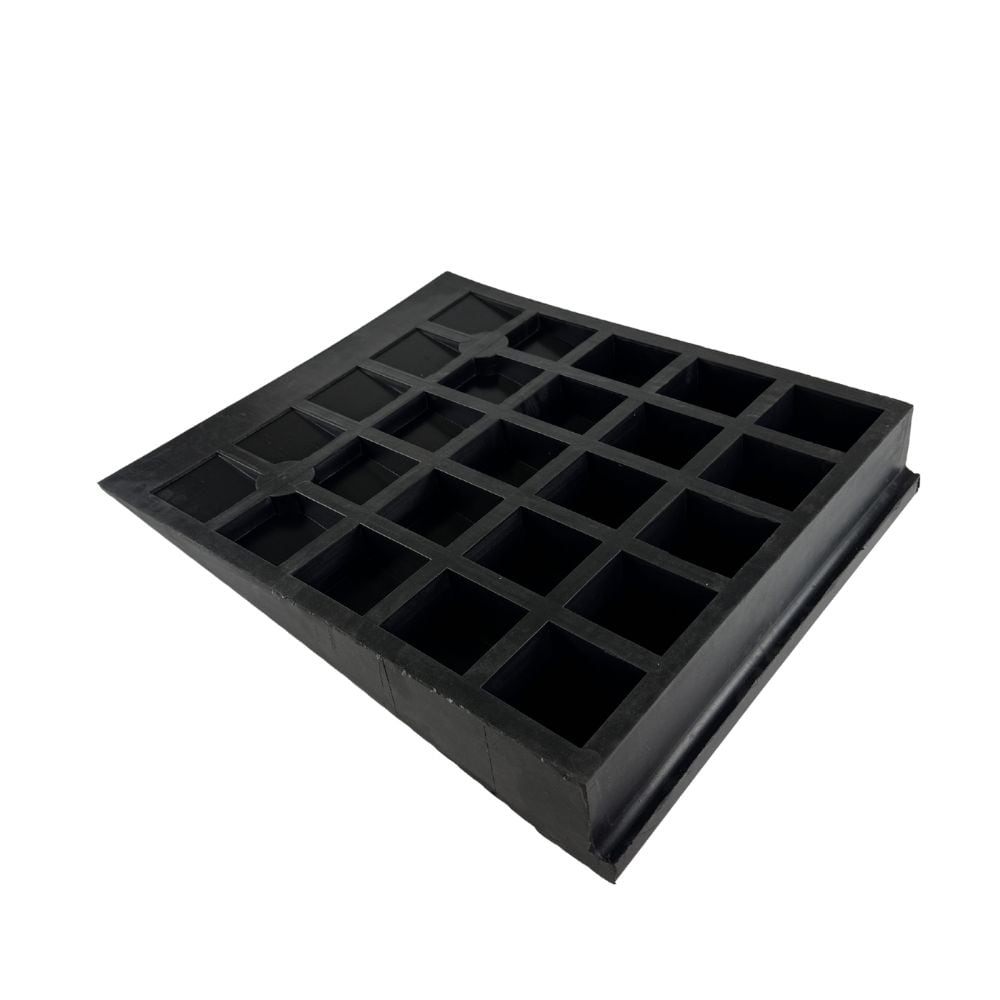 Auffahrrampe für Scherenhebebühnen – Gummi, 5.000 kg, 600 × 500 × 100 mm, verankerbar