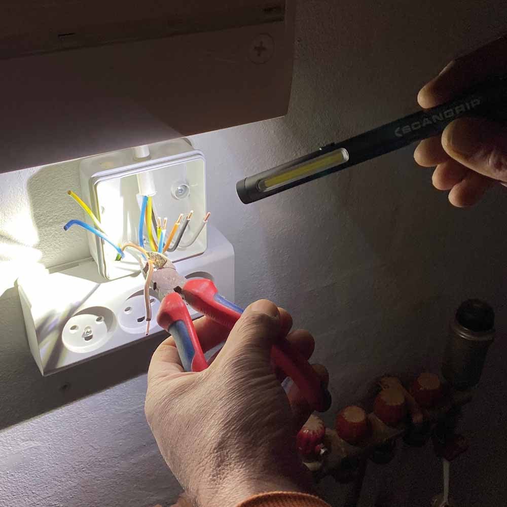 WORK PEN 200 R - kompakte LED-Stiftleuchte mit 200 Lumen