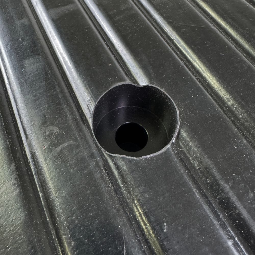 Auffahrrampe für Scherenhebebühnen – Gummi, 5.000 kg, 1000 × 500 × 100 mm, verankerbar